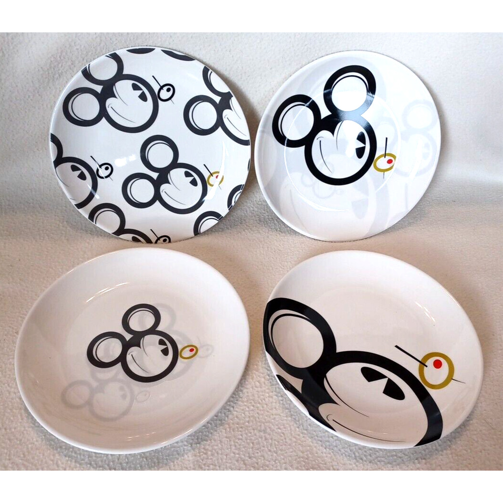 (4) Slovene Arc Disney Mickey Mouse Green Olive Nose Martini Dinner Plates RARE
